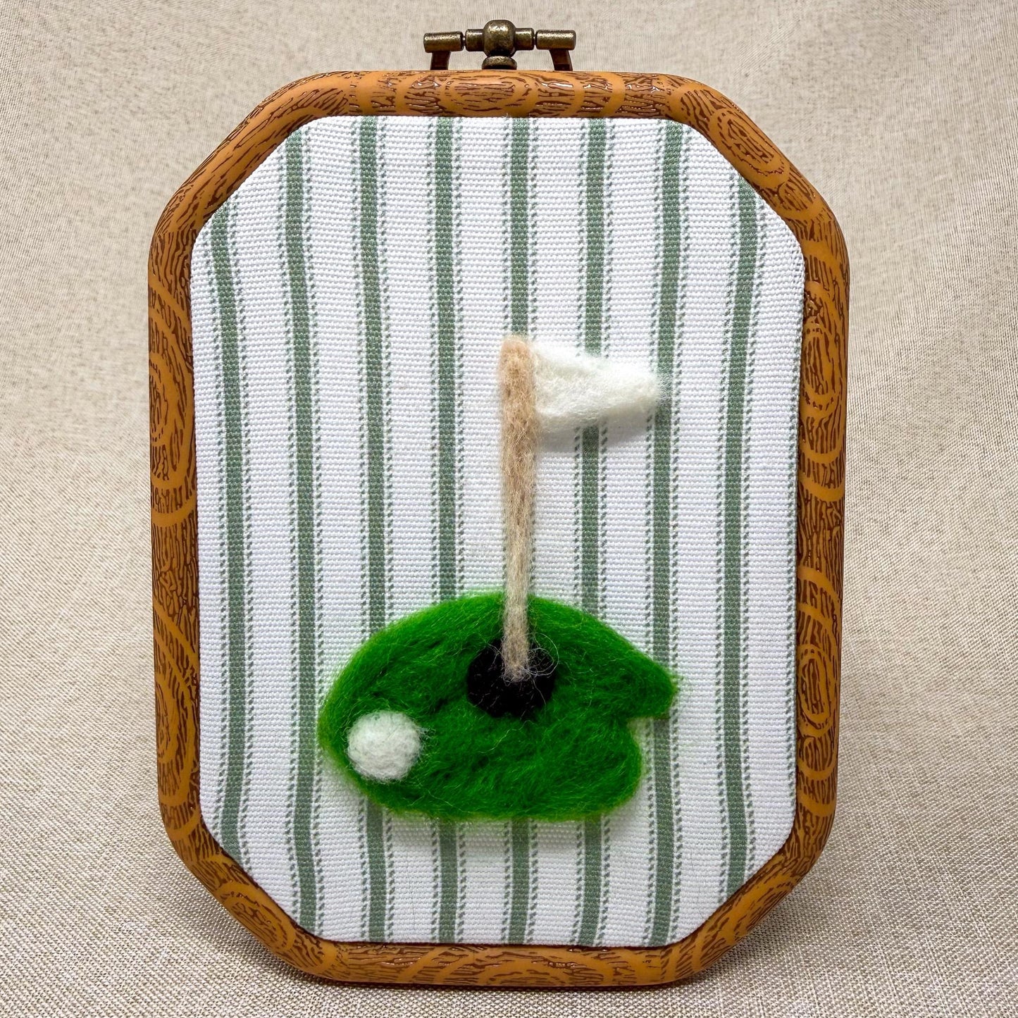 Needle Felted Golf Art, Wool Club Wall Decor, Handmade Golf Lover Home Accent